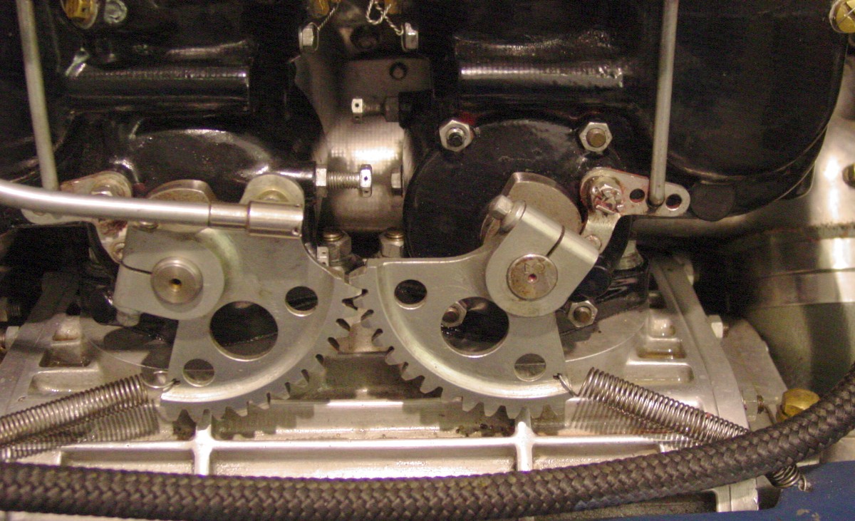 Bugatti linkage
